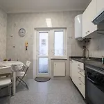 Apartment Cajal By Silastur